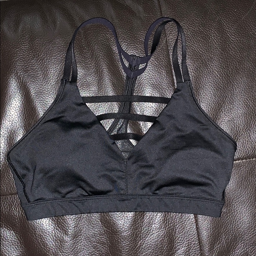 Victoria Sport Sports Bra Size Small
